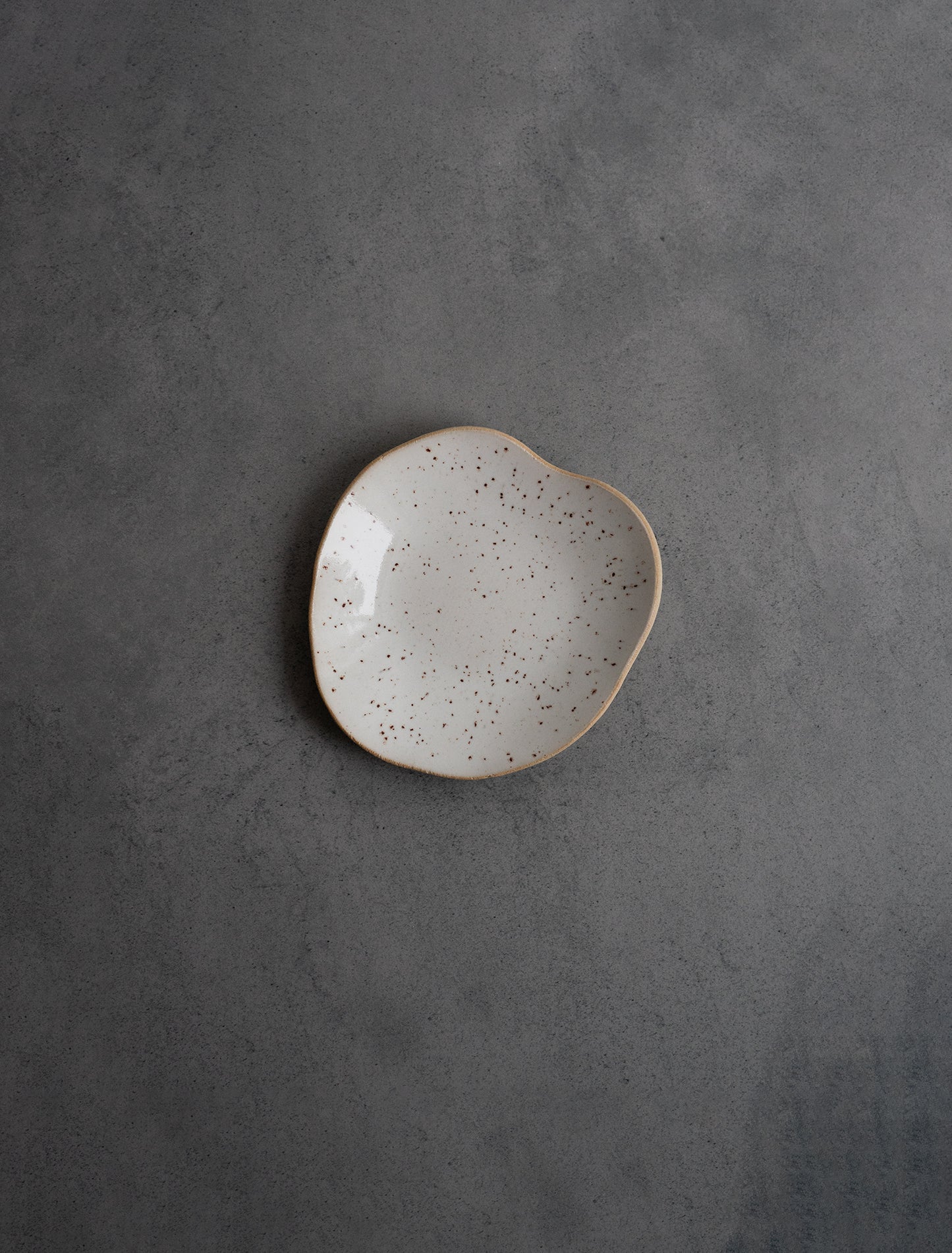Side plate 13 cm Speckled